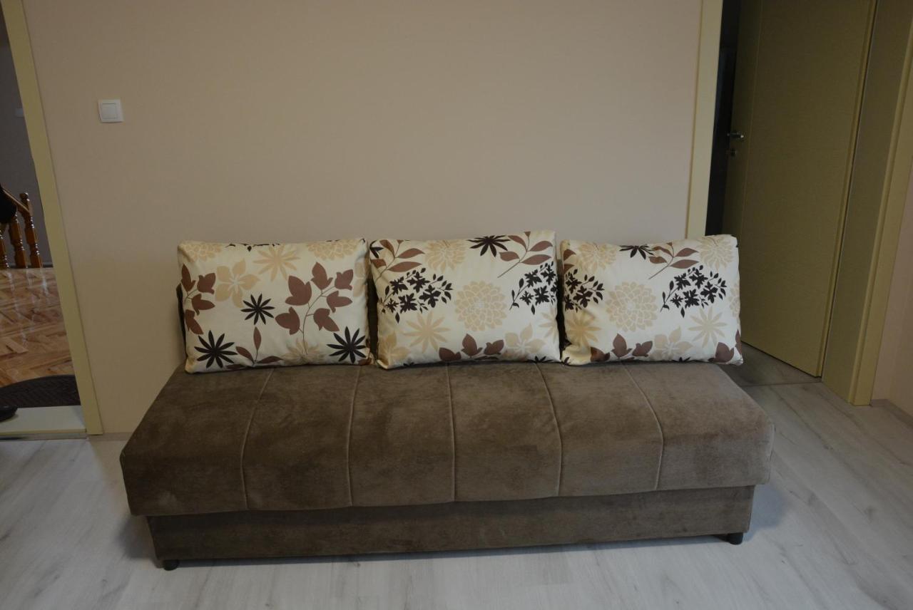 Garden Apartmani ยาโกดินา ภายนอก รูปภาพ